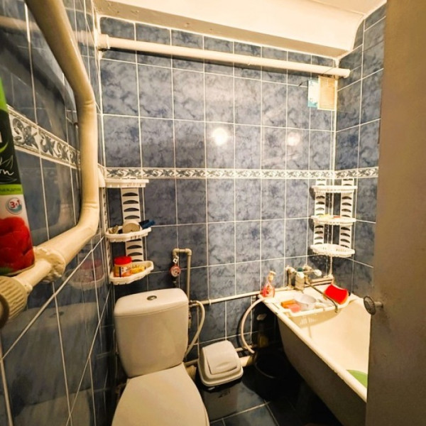 Фото № 5905 Продам 3х комн. квартиру в р-не маг. "Мега лапоть"