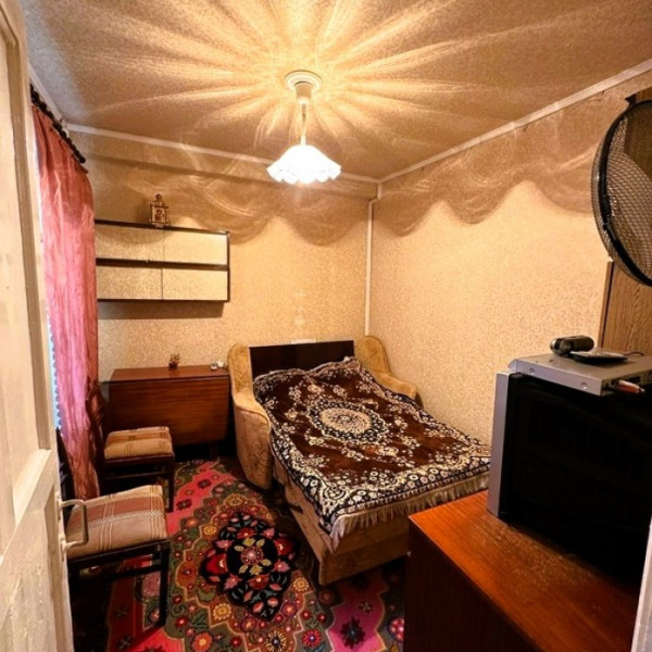 Фото № 5905 Продам 3х комн. квартиру в р-не маг. "Мега лапоть"