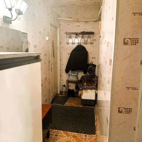 Фото № 5905 Продам 3х комн. квартиру в р-не маг. "Мега лапоть"