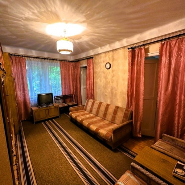 Фото № 5905 Продам 3х комн. квартиру в р-не маг. "Мега лапоть"