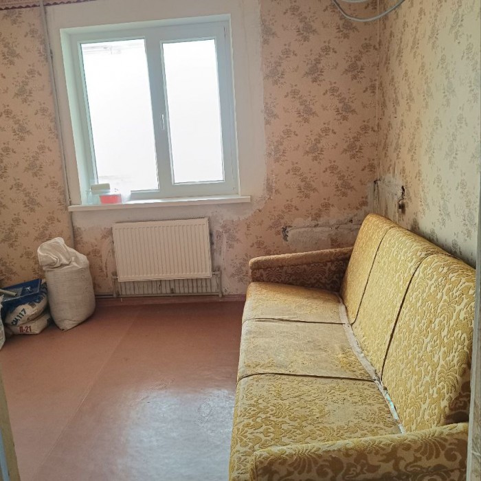 Фото Продам 3-к квартиру. 1-й микрорайон, г. Луганск.