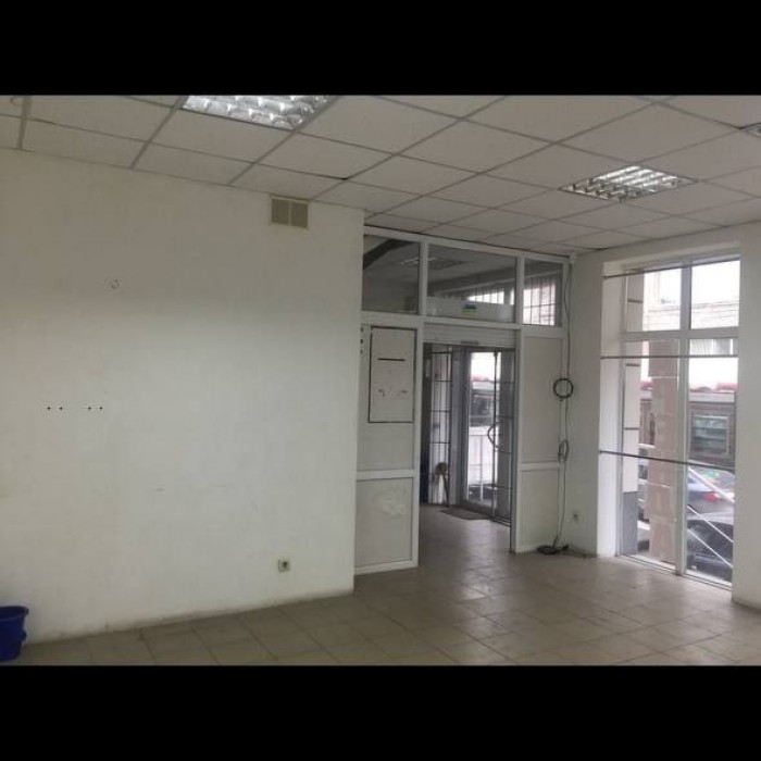Фото Сдам в аренду помещение под любой вид деятельности, район центрального рынка ул. Дзержинского,1-в.
