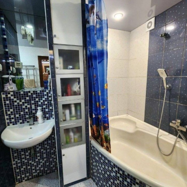 Фото Продам 4-x комнатную квартиру квартал Гагарина