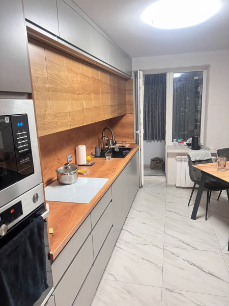 3-комнатная квартира,ул.Коцюбинского