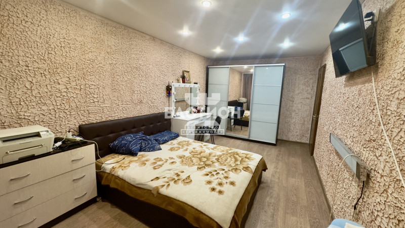 Фото Продаётся трёхкомнатная квартира, 63 м²