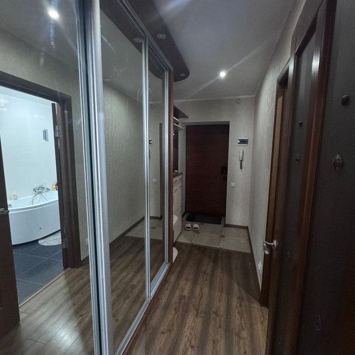 Фото Продам 1комн квартиру 40 м2 в г Луганск кв Солнечный