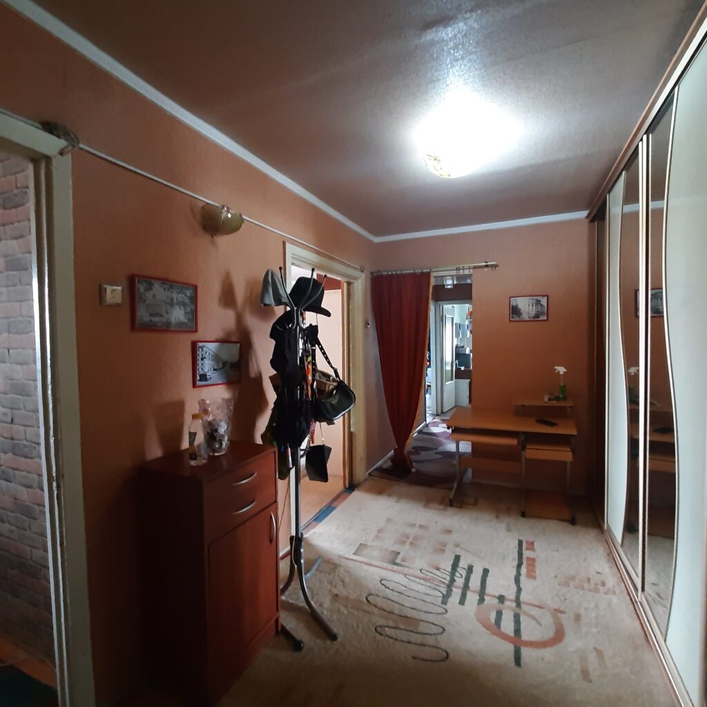 Фото №871 Продаётся 3 комн. кв-ра, ул. Ленина, р-н АЖЭО.