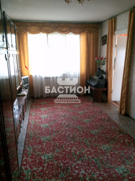 Фото 4-х комнатная квартира,кв.50-летия Октября, 37 ID:1917473