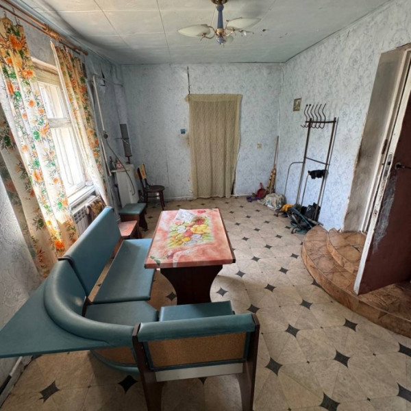 Фото Продам дом в центре Станицы Луганской, общей площадью 65 м2