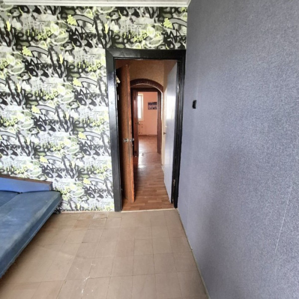 Фото Продам 3-х комн квартиру на кв. 50 лет Октября (р-н МФЦ)