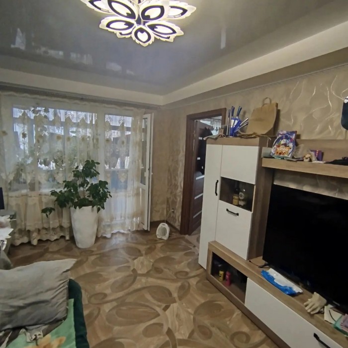 Продам 3х комн. квартиру в р-не кафе "Шервуд"