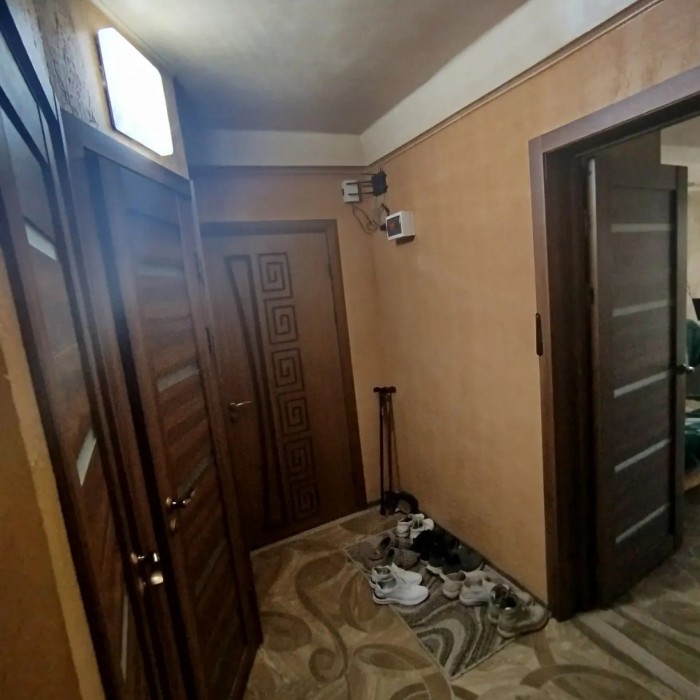 Фото Продам 3х комн. квартиру в р-не кафе "Шервуд"