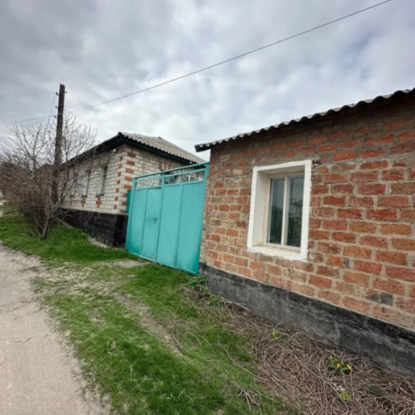 Фото Продам 3к по ул. 50 лет обороны Луганска
