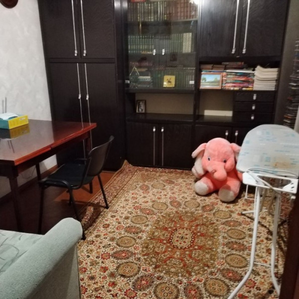 Фото Продам 4-х комн квартиру в городе Луганск улица Героя России Зозулина