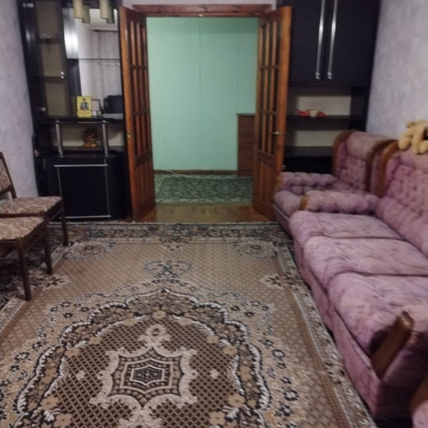 Фото Продам 4-х комн квартиру в городе Луганск улица Героя России Зозулина