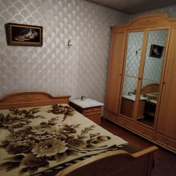 Фото Продам 4-х комн квартиру в городе Луганск улица Героя России Зозулина