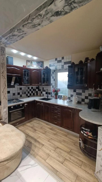 Фото Дом, районе 33-й школы, 2-й Печёрский проезд!