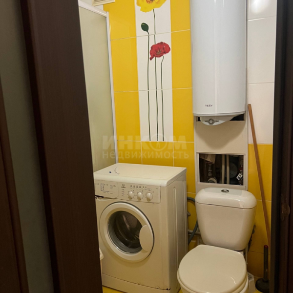 Продам 2к квартиру на кв. Гагарина 3/5эт