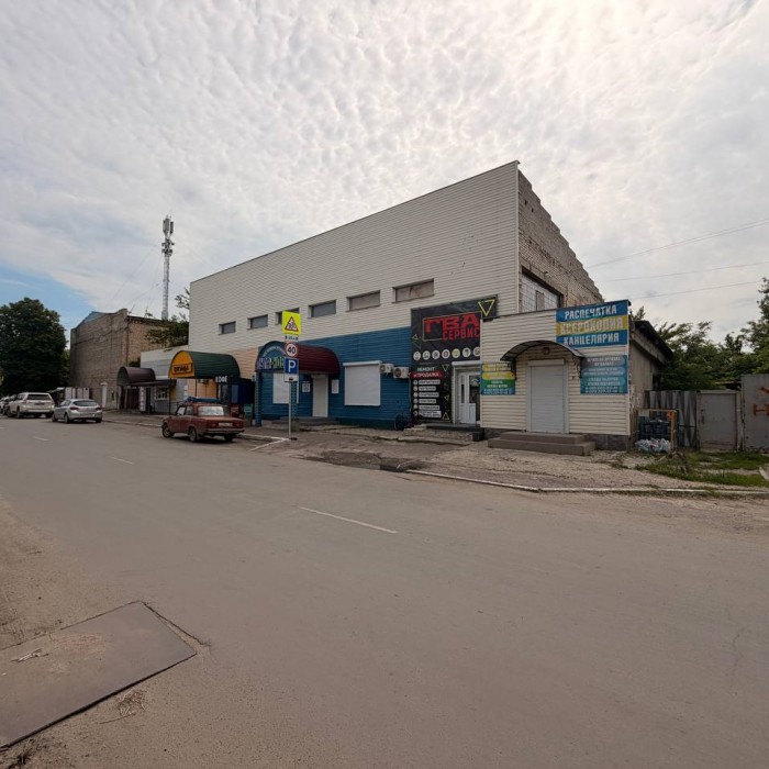 Фото Продам помещение коммерческого назначения в самом центре пгт. Станицы Луганской, ул. 3-я Линия.