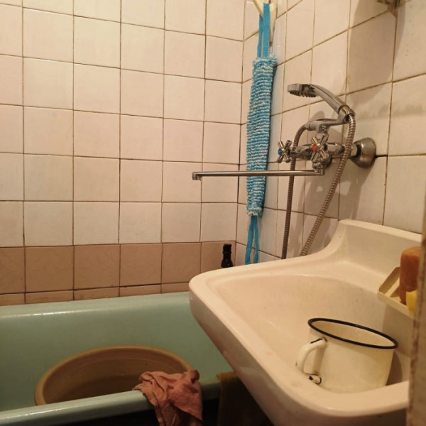 Фото № 5937 Продам 2х комн. квартиру в р-не кафе "Маттео"