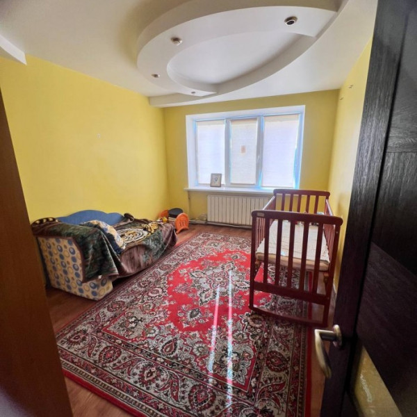 Продам 3х комнатную квартиру кВ Комарова