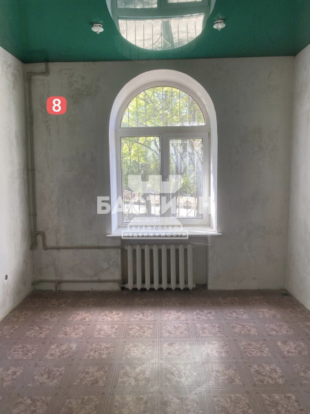 Продаётся трёхкомнатная квартира, 63,6 м²