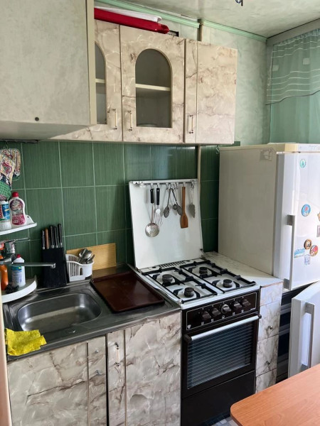 Продаётся трёхкомнатная квартира, 62 м²