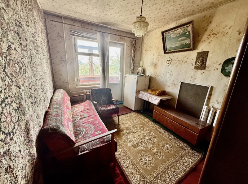 Фото 3-комнатная квартира, ул.Оборонная 20а (район 5 школа, рынок Поляна)