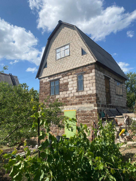 № 834 Продается 3-х эт. дача, общество МОТОР