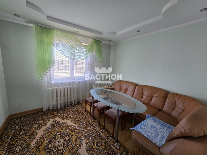 Фото 4-х комнатная квартира, квартал Степной,4 ID: 2076413