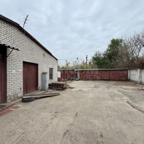 База- 306м2 , 9-й Лутугинский проезд