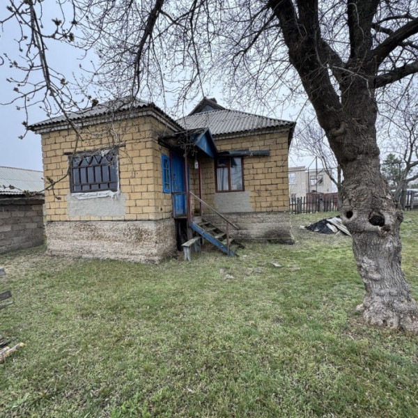 Фото Продам дом в с. Валуйское (центр), Станично-Луганский р-н