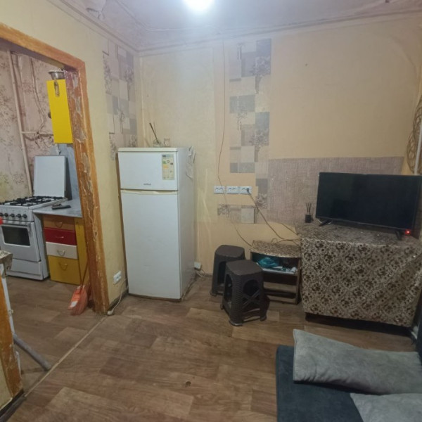 Фото Продам полугостинку в Луганске на кв. кв. Молодёжный, 2/5 эт