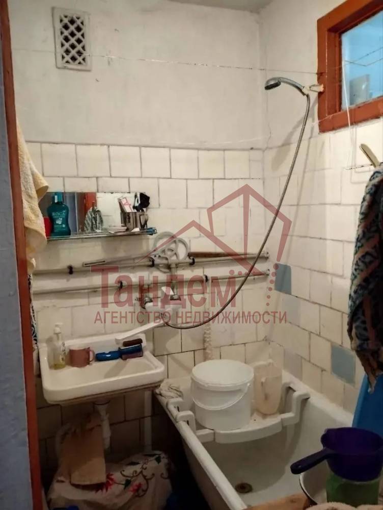 Фото 2 комнатная 45м2 2/5эт кв. Дружба  Кирпичный дом. Комнаты раздельные. - Объект №423