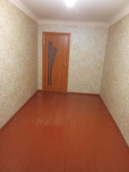 Продается 2-х комнатная квартира в г. Брянка дом 20