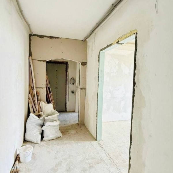 Продам 3-х комн квартиру в городе Луганск улица Фрунзе