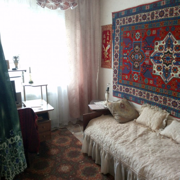 Фото 4к квартира кв 50 лет Октября г. Луганск