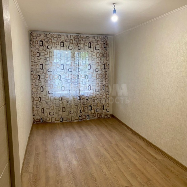 Фото Продам 3к 50-Лет Октября 35