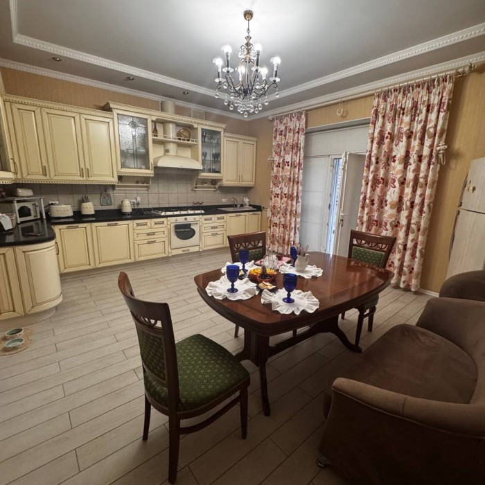 Фото Продам 2-х этажный дом ул. Арктическая (р-н Кавказского двора).