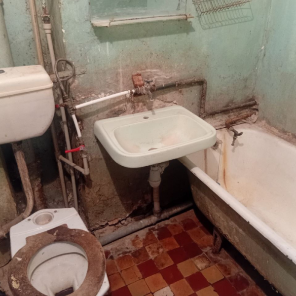 Фото Продам 2к квартиру в центре, на площади ВОВ, 2/5эт