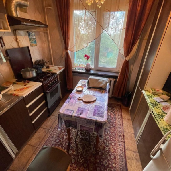 Продам 2-х комн квартиру в городе Луганск улица Суходольская