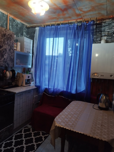 СДАМ 1-КОМНАТНУЮ КВАРТИРУ НА ДЛИТЕЛЬНЫЙ СРОК (Стаханов, ул. Юных Ленинцев, 5а)