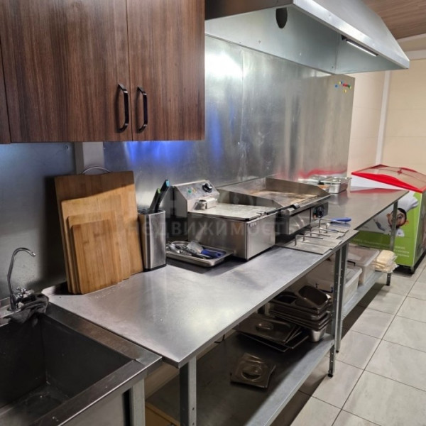 Фото Продам отдельно стоящее здание в центре г. Луганск