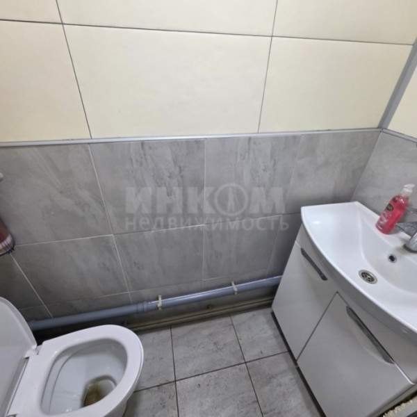 Фото Продам отдельно стоящее здание в центре г. Луганск