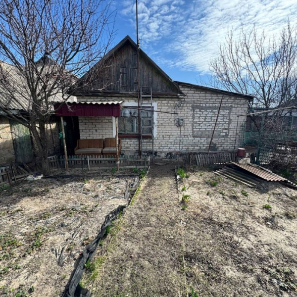 Продам дом в Станице Луганской по ул. Лесная, площадью 42 м2.
