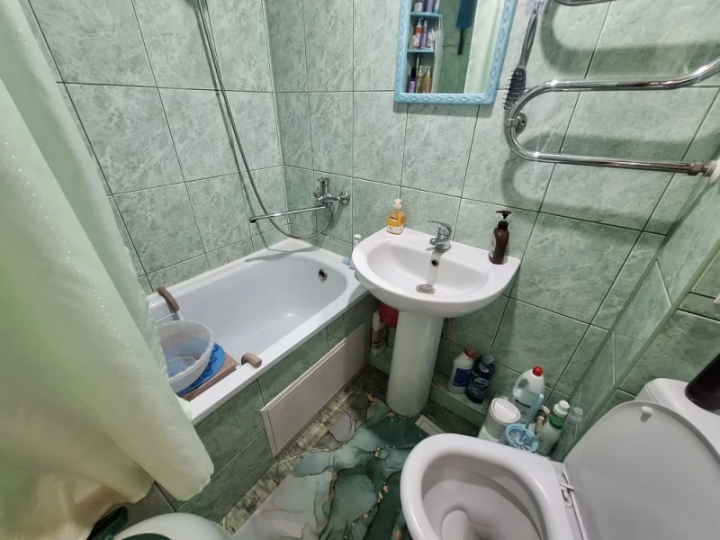 Фото Продаётся 3-комнатная квартира в городе Стаханов, пр. Ленина, д. 62