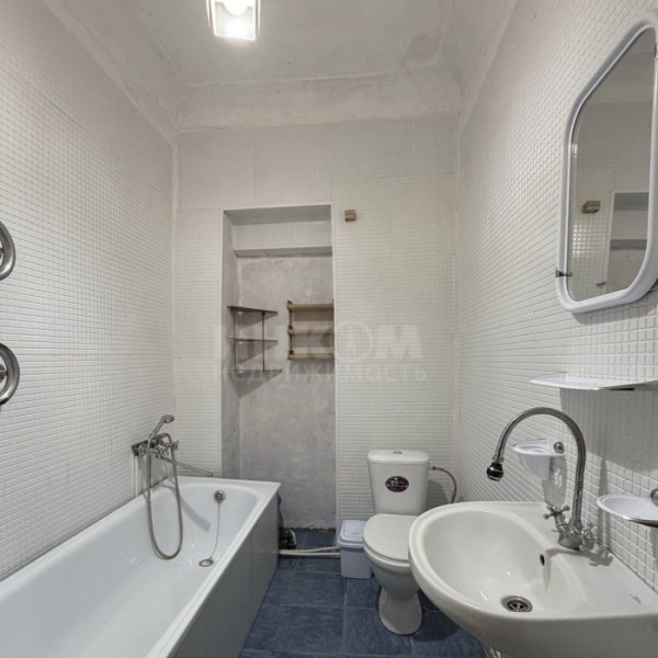 Фото Продам 3к квартиру в центре