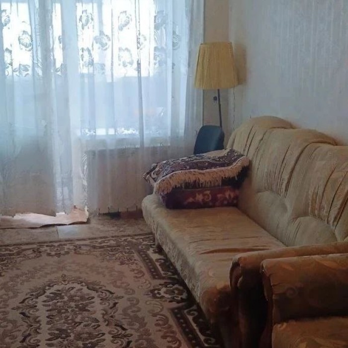 Фото Продам 2-х комнатную квартиру на кв. Героев Сталинграда, г. Луганск.