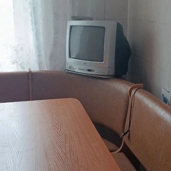 Фото Продам 2-х комнатную квартиру на кв. Героев Сталинграда, г. Луганск.