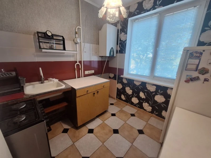 Фото Продаётся 2-комнатная квартира в городе Брянка, площадь Ленина, д. 6.